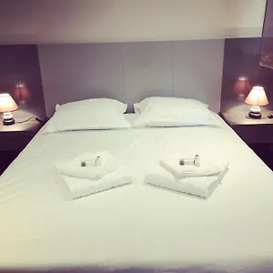 2* Apart-hotel Serafina Apartements