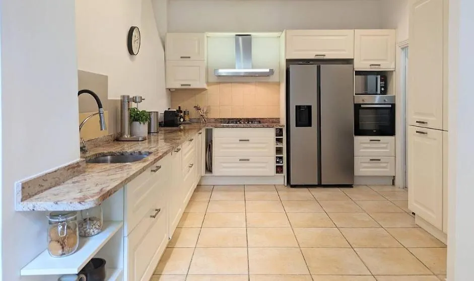Villa Adelaida Nice 0*,  France